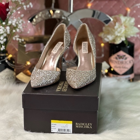 AUTHENTIC BADGLEY MISCHKA GOLD SPARKLE DAISY D’ORSAY PUMP HEELS SIZE 6 - Picture 10 of 10